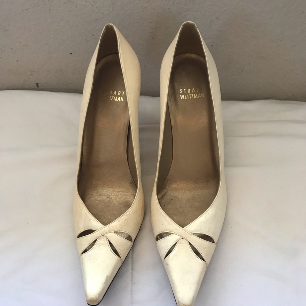 Vintage Stuart Weitzman white leather kitten heel